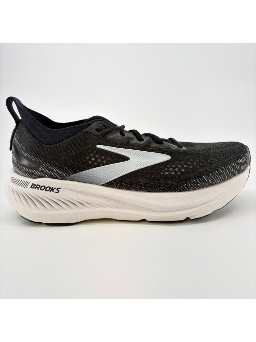 Brooks Glycerin GTS 23 Womens Size 10.5D Black Athletic Running Shoes Sneakers